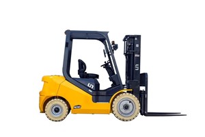 UN Forklift FD30T-NJM1