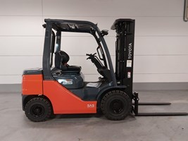 Toyota 52-8FDF25